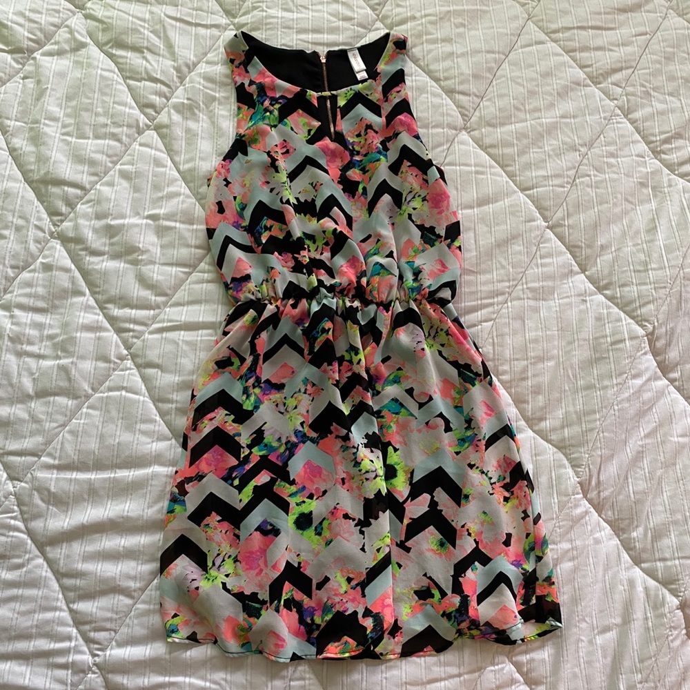 Juniors Fluorescent dress